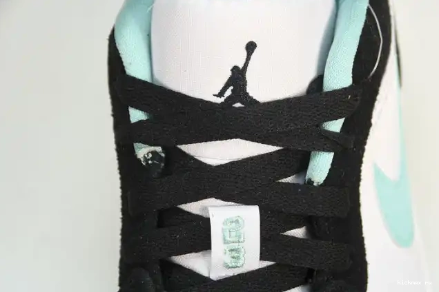 Rep Kickmax CQ9828-131 1 Air Jordan Low Green Island 0324